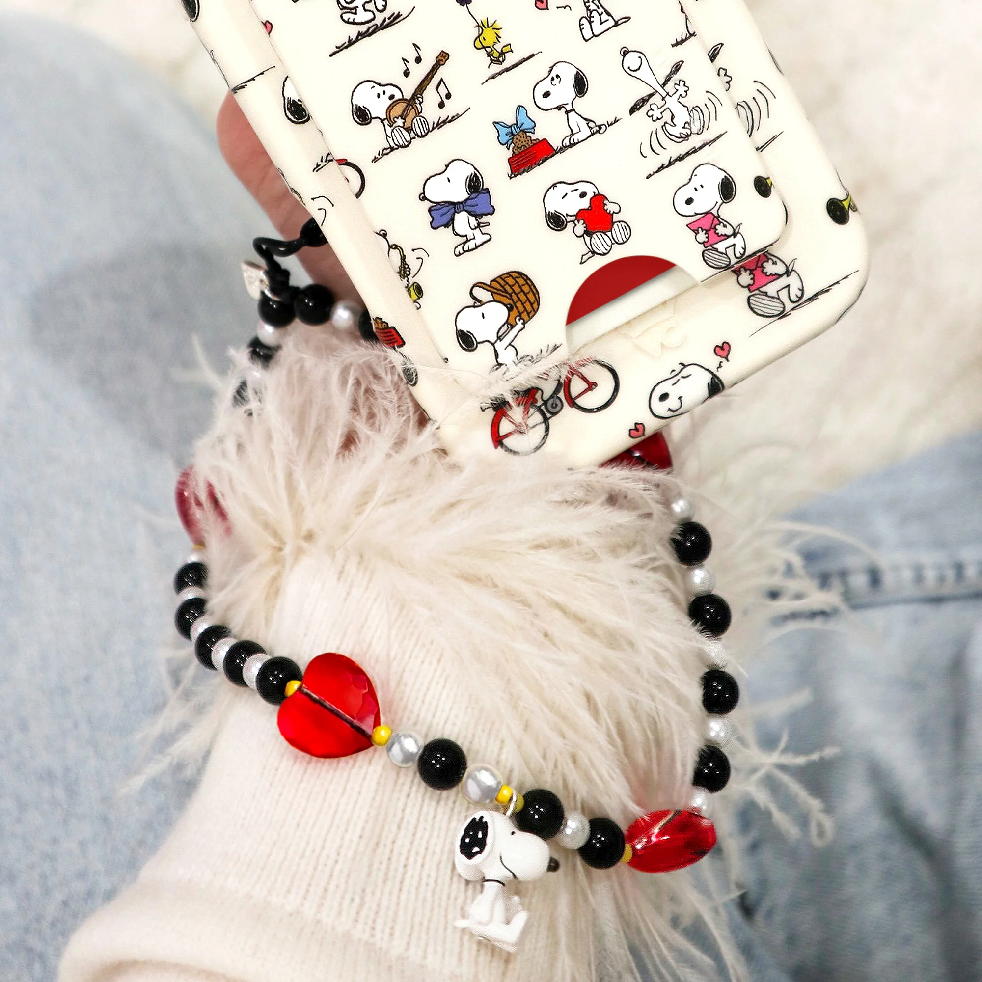 Snoopy Hearts Phone Charm - Image 2