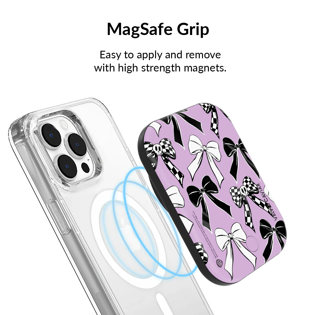 Beetlejuice Bows MagSafe Battery Power Pack - Image 4