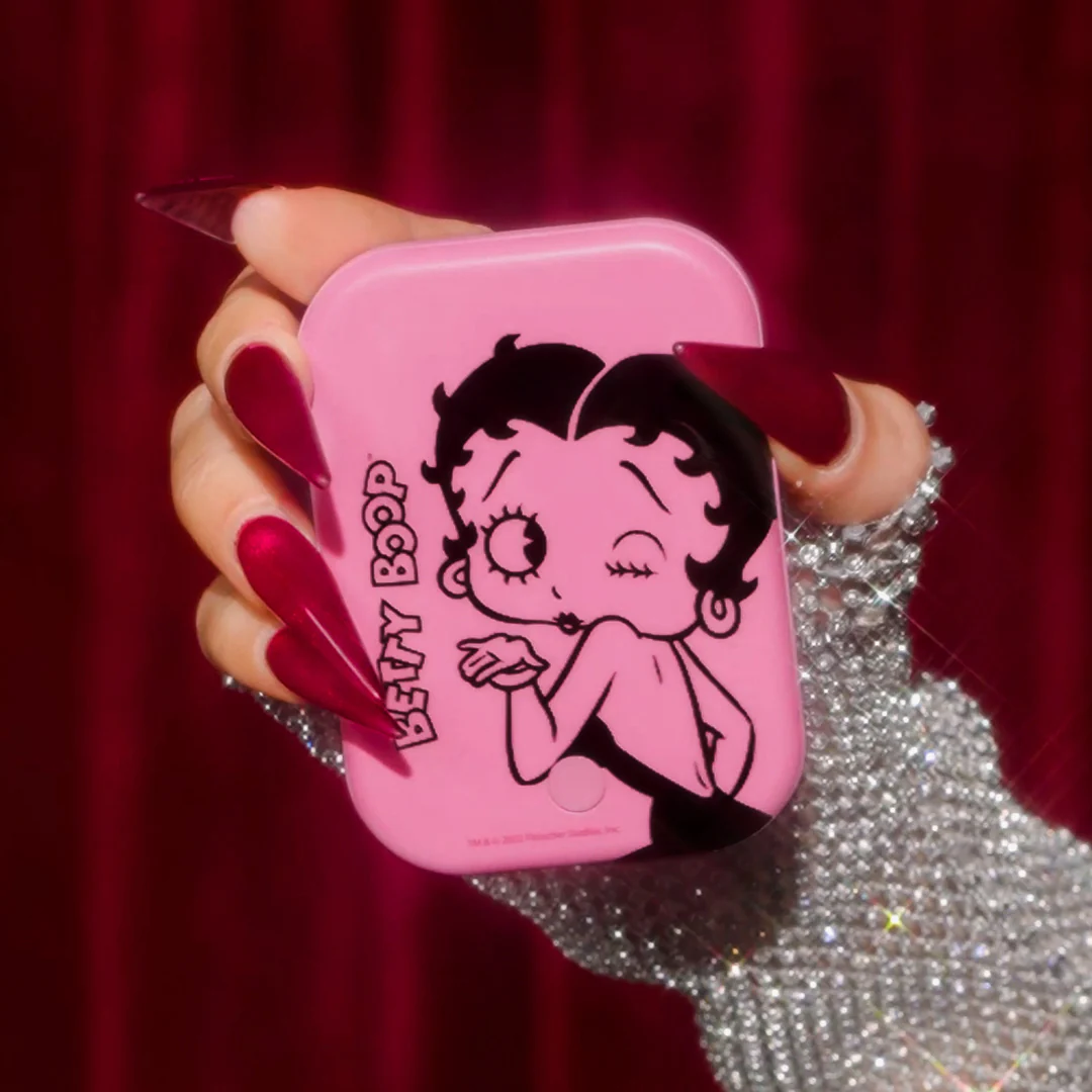 Betty Boop Be Mine MagSafe Battery Power Pack - Image 2
