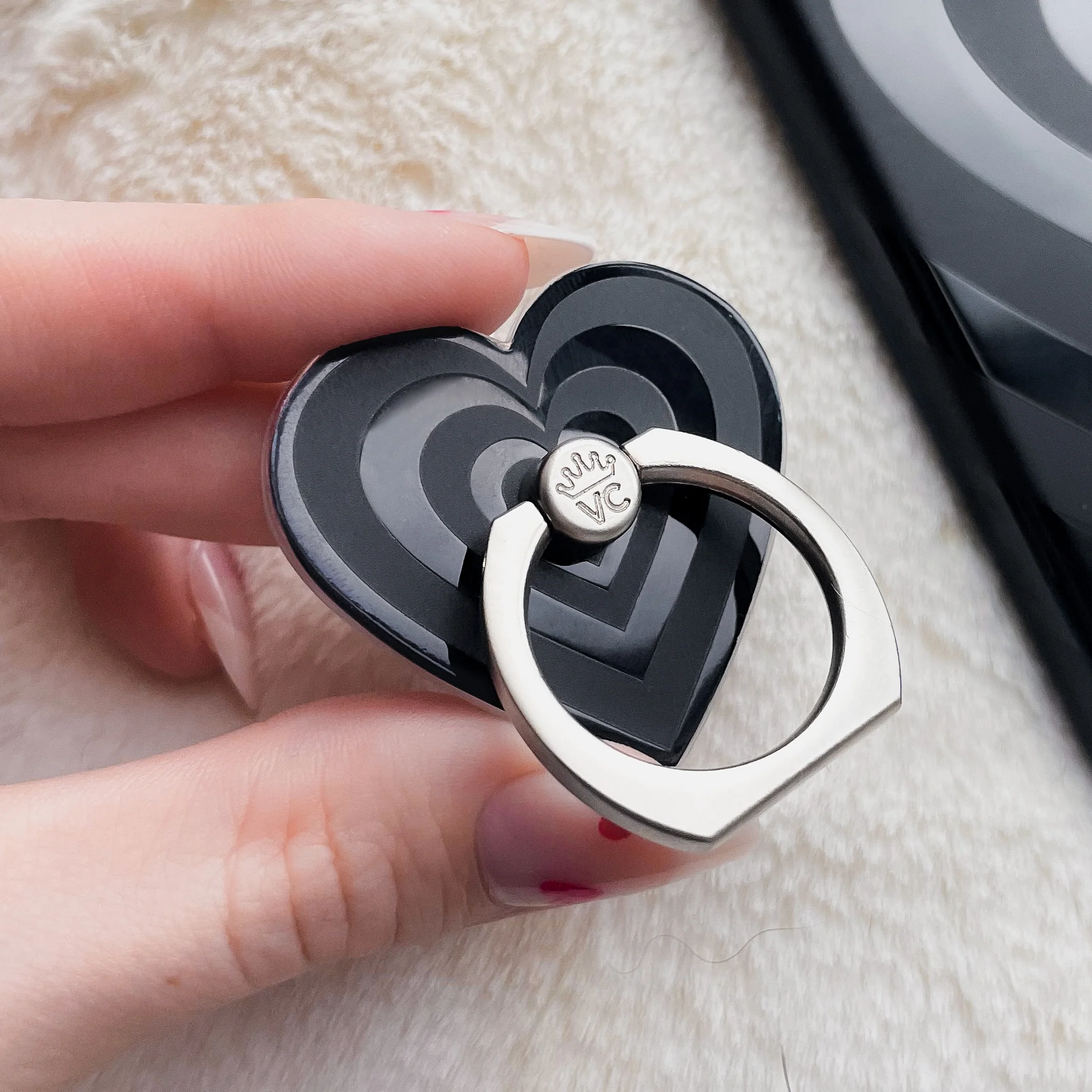Sweethearts Noir Phone Ring - Image 2