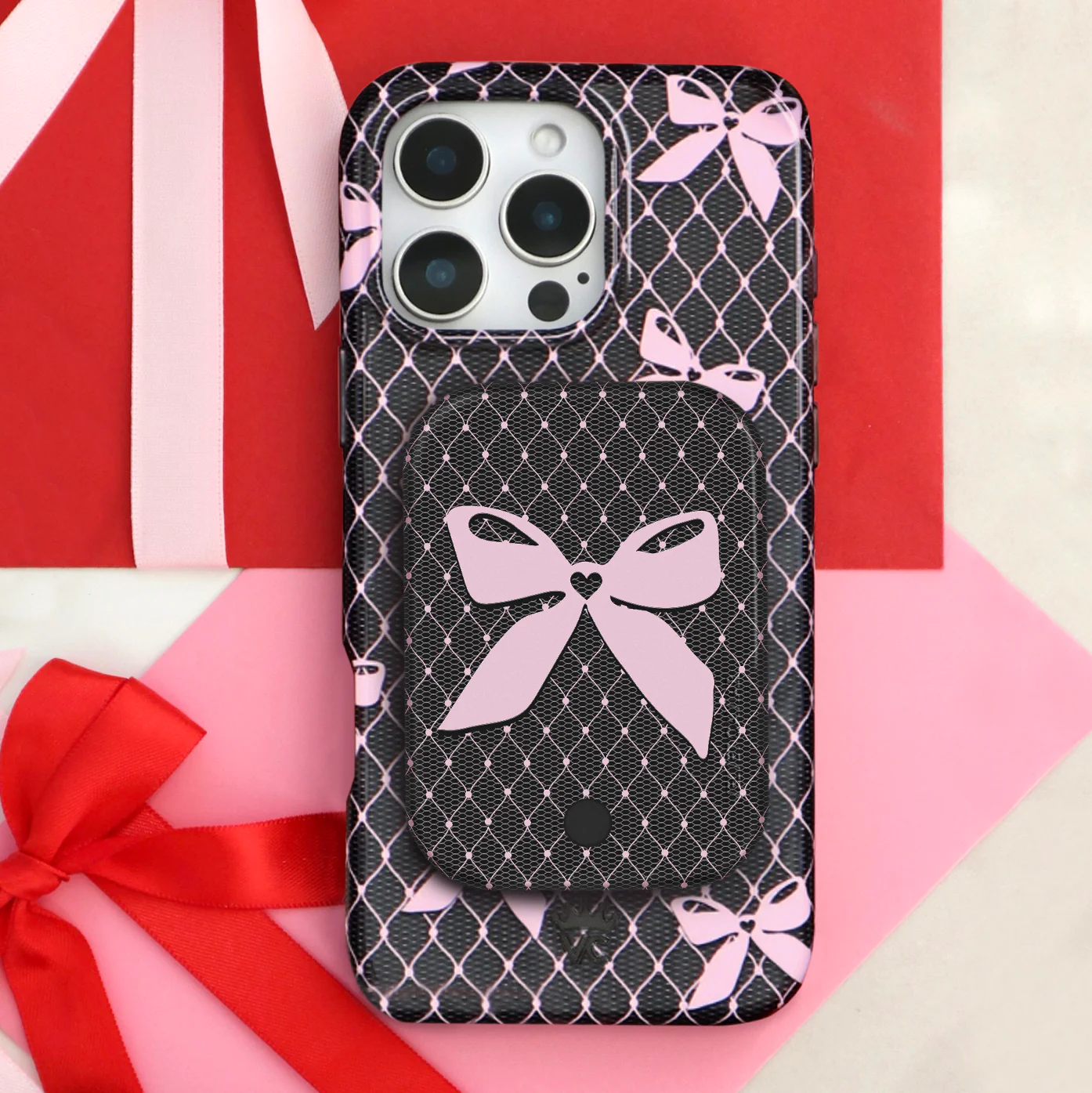 Lacy Pink Bows MagSafe Battery Power Pack - Image 2