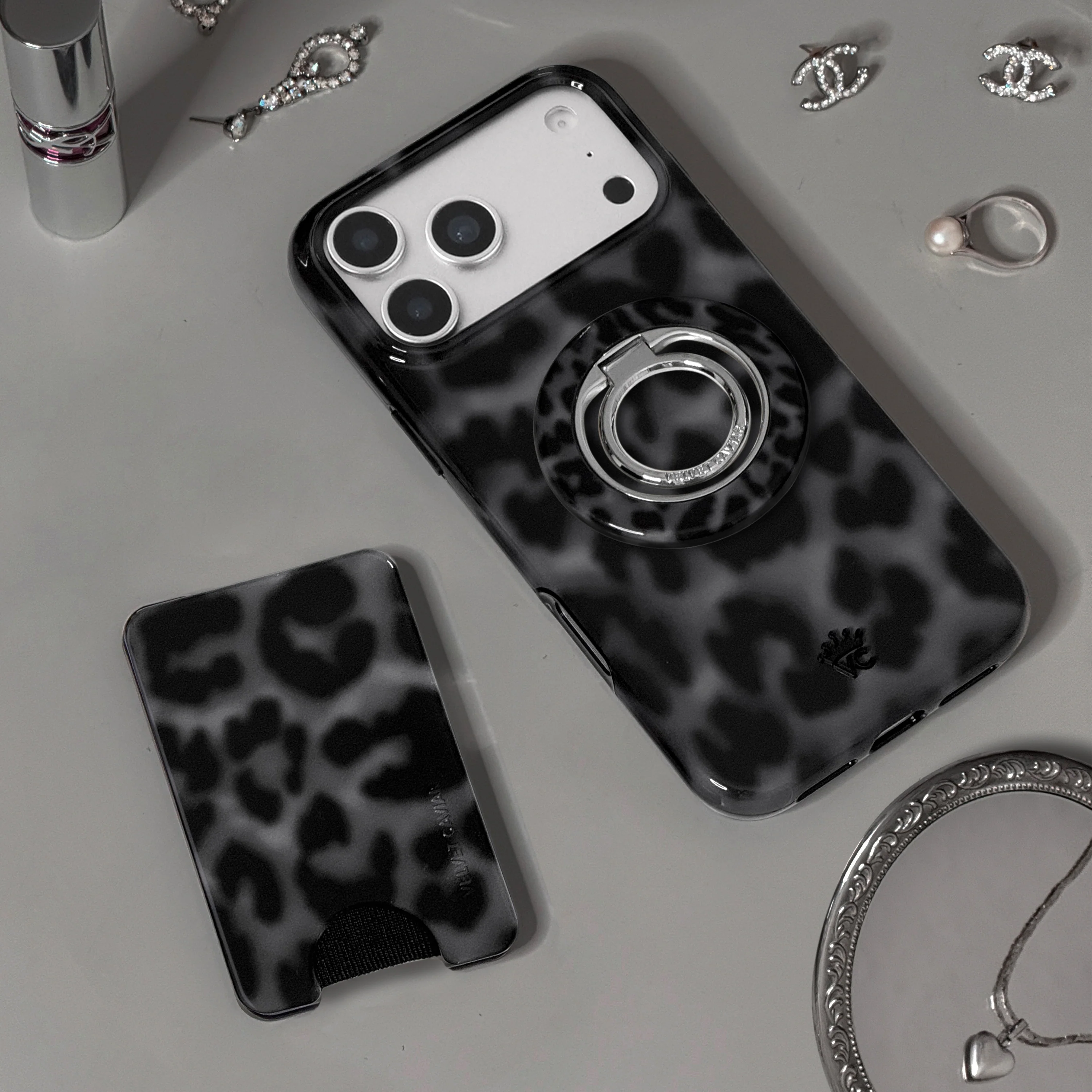 It Girl Black Leopard MagSafe Grip Ring - Image 6