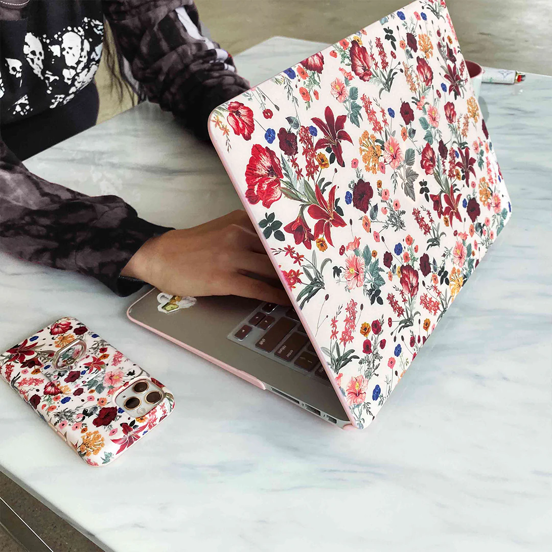 Nude Vintage Floral MacBook Case - Image 2