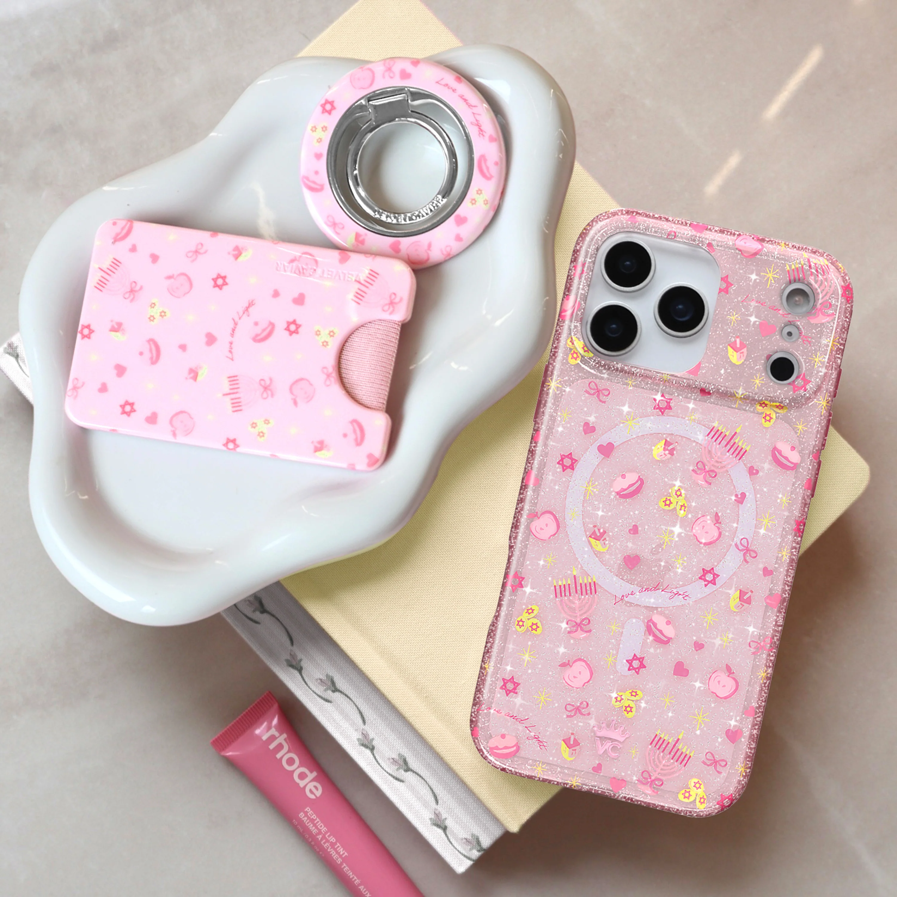 Pink Hanukkah MagSafe Wallet - Image 7