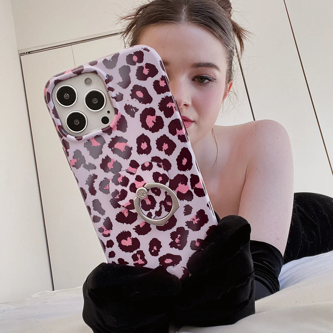 Purrfect Pink Leopard Phone Ring - Image 2