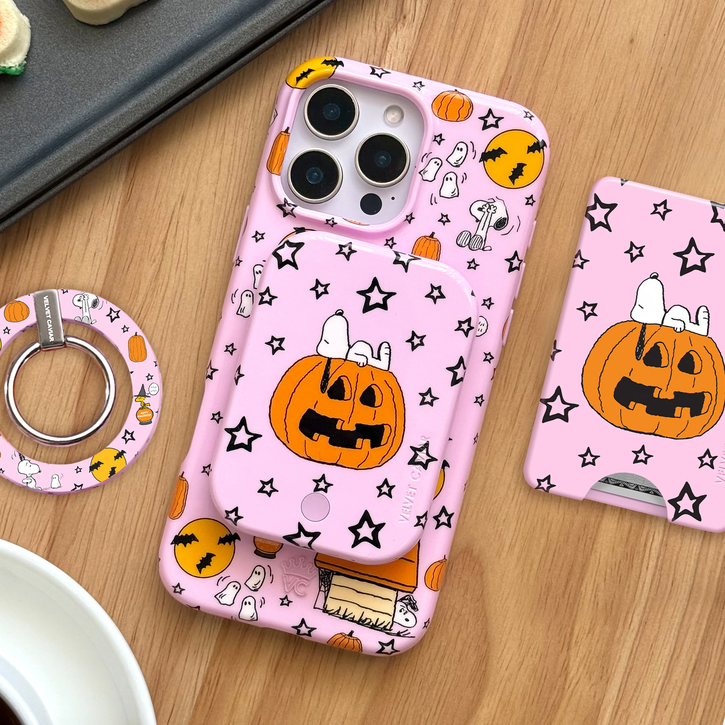 Snoopy Pink Pumpkin MagSafe Battery Power Pack - Image 8