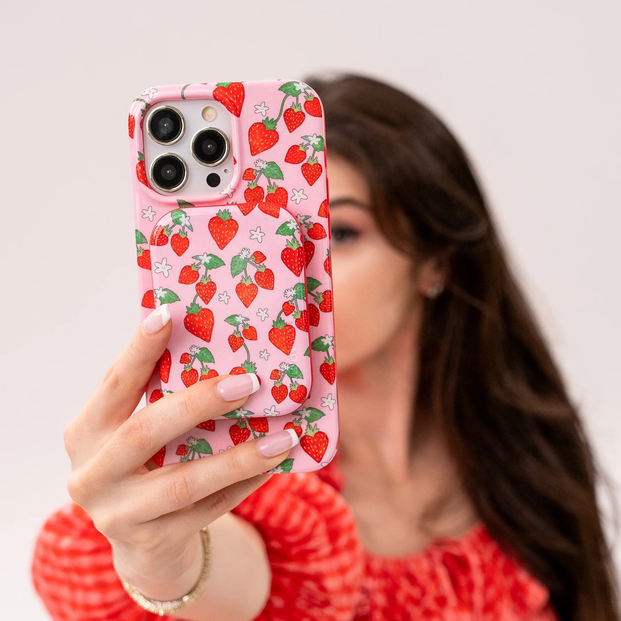 Strawberry Sweethearts MagSafe Battery Power Pack - Image 2