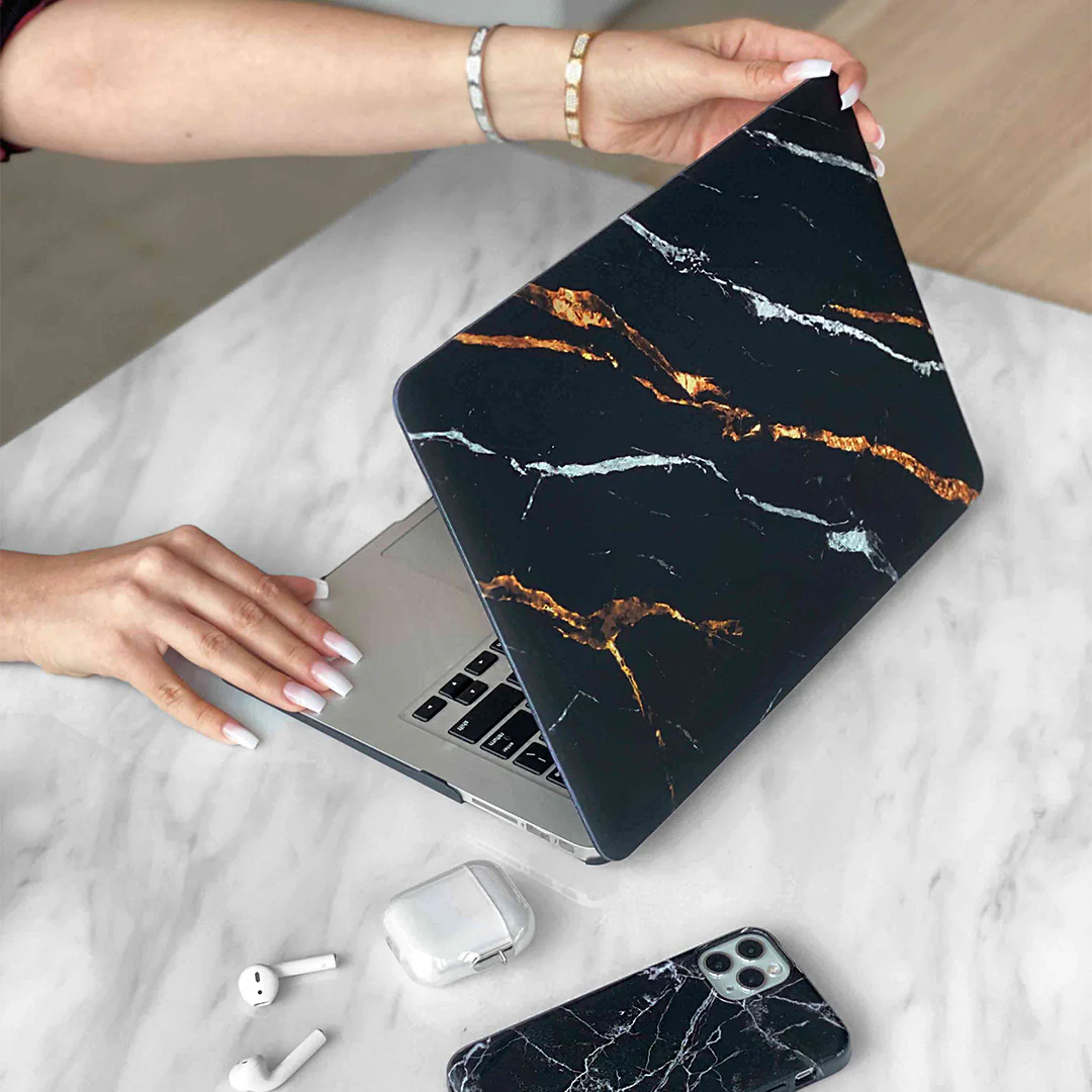 Tiger Black Marble MacBook Case - Image 2